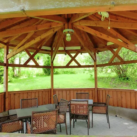 فيلة Moderne In Borstendorf Mit Park, Cleaning Included Grunhainichen