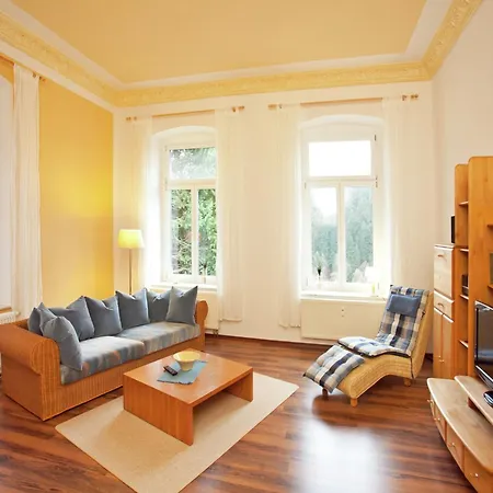Moderne In Borstendorf Mit Park, Cleaning Included