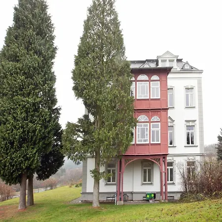 Moderne In Borstendorf Mit Park, Cleaning Included فيلة Grunhainichen