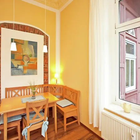Moderne In Borstendorf Mit Park, Cleaning Included Grunhainichen